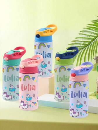 1 pezzo Bottiglia d'acqua personalizzata in acciaio inossidabile con cannuccia in silicone, bottiglia d'acqua personalizzata, 12oz - 350ml, tazza isolante con nome personalizzato, bottiglia d'acqua in acciaio inossidabile personalizzata, coperchio a tenuta stagna isolante con nome personalizzato, disponibile in 5 colori, tazza in acciaio inossidabile, bottiglia in acciaio inossidabile, coperchio a prova di perdite, per il primo giorno di scuola, regalo per il ritorno a scuola, bottiglie d'acqua per feste, viaggi, scuola, regalo ideale per compleanni, laurea, lettera, stile, moda per bambini, morbido, soffice, colorato, casual, carino, kawaii, adorabile, unico, personalizzato, regali per bambini, bambino carino, famiglia, amici, figlia, figlio, lei, per la festa del bambino
