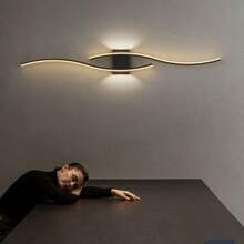 1 Piece Modern Gold LED Wall Sconce, Iron Body, Acrylic Shade, Easy DIY Assembly, Charging Cable Not Included, Suitable For Office, Bedroom, Dining Room, Hallway, Outdoor Decorative Lighting, Birthday Gift For Friends, With Remote Control, Adjustable Brightness