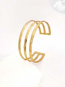 1 pieza Brazalete abierto minimalista y de diseño martillado de moda, joyería dorada apta para el uso diario, ideal como regalo para el Día de la Madre y amigas