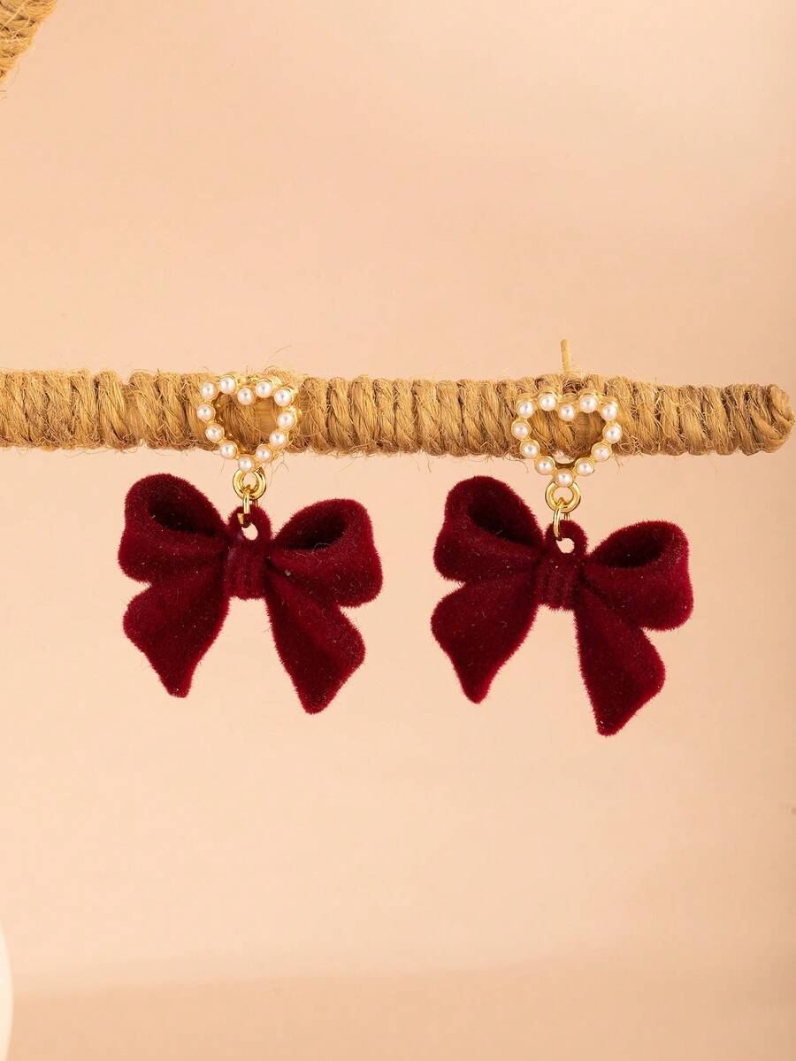 1 Pair Resin Faux Pearl Hollow Heart Flocked Bow Pendant Earrings, Burgundy, Fashionable & Cute Earrings For Teens, Suitable For Daily, Party, And Banquet Wear Valentine's Day Accessories - Heart-shaped Bow - View 1