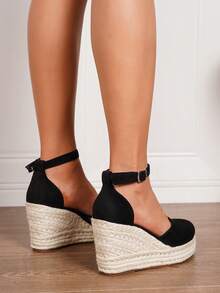 Zapatos de cuña de plataforma negra con suela de cuerda tejida minimalista y de estilo bohemio para mujer, con hebilla, para la playa, la boda y todo el año - Negro - Ver 9