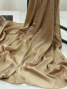 1 Stück eleganter einfarbiger Damen Faux-Seidentuch, Bandana, Damen Halstuch, Schal, leicht und dünn, bequemer einfarbiger muslimischer Damen Kopftuchstoff, Abaya, Damenkopfbedeckung, für täglichen Gebrauch und Ausflüge im Frühling, Sommer und Herbst