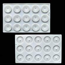 1pc 15-Cavity Round Pleated Silicone Mold, DIY Candy Chocolate Dessert Cake Decor Baking Mold