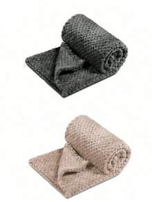 1pc Double-Layered Coral Fleece Pet Blanket Soft And Warm Reversible Washable Pet Throw For Medium And Large Dogs And Cats (70cm*100cm), Comfortable And Fluffy Cat Bed Blanket Used On Sofa, For Travel And Camping - Multicolor - View 24