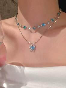 2 Pcs Retro And Simple Style Green Butterfly Double-Layer Collarbone Chain Necklace Is Suitable For Wearing In Daily Life, Parties, Vacations, Music Festivals And Other Occasions. They Can Also Be Given As Gifts To Family Members And Girlfriends - Butterfly Double Necklace - View 4