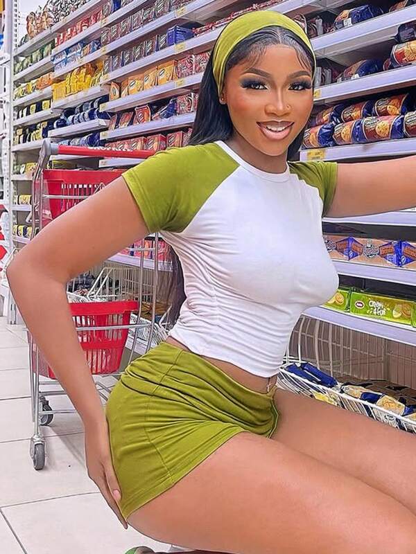 Kontrast-Farben Shorts Sets Clubwear Raglan Kurzarm T-Shirt Mini Shorts Sportliche Mode Anzüge Sommer Outfits