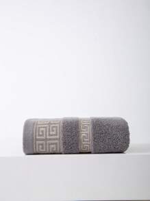1pc Thin Bath Towel, Variety Of Colors, Minimalist Jacquard Plaid Pattern, Rectangular 70*140cm Adult Unisex Swimwear, Bathing, Wrapping Towel Or 34*74cm Hand Towel, 34*34cm Handkerchief, Quick-Drying, Absorbent, Soft, Suitable For Bathroom, Kitchen, Travel, Holiday Gift, Gym, Beach, Hotel, Salon, Outdoor
