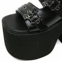 Gdgydh Platform Waterproof Wedge Sandals For Women, Summer New Gothic Style Metal Bat Decor Chunky Heel Slide Sandals - Black - View 10