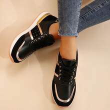 Breathable Women's Round Toe Sneakers - Non-Slip Platform Shoes For Everyday Wear - Black - View 6