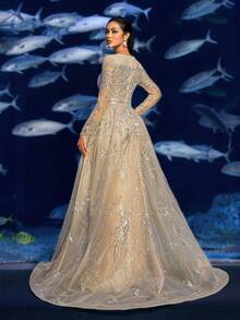 Faeriesty Haute Glamour Luxurious Sequined Mermaid Gown With Intricate Beading & Long Sleeves - Regal Underwater Fantasy Dress For Garden Banquets, Red Carpet Events, Underwater Photoshoots & Marine-Themed Weddings - Rượu sâm banh - Xem 2