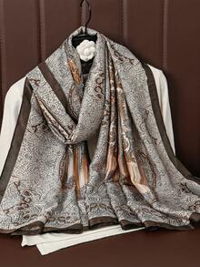 1件女士波西米亚风佩斯利印花蓝色头巾披肩，休闲优雅女士围巾配饰，防风披肩，适合日常佩戴、情人节、搭配面纱服饰、阿巴雅长袍，柔软头巾（尺寸：90*180厘米，模特图片仅供参考，实际尺寸可能有所不同；材质柔软顺滑，用作头巾时需要使用扣件：由于材质和尺寸原因，不接受退货） - 棕色 - 查看 6