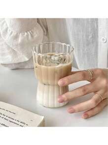 1PC Striped Minimalist Glass Cup, Transparent Iced Americano Coffee Cup, High-Quality Creative Breakfast Milk Cup - Milk Tea Cup, Cocktail Cup, Juice Beverage Cup, Fruit Tea And Flower Tea Cup, Ice Cream Cup, Soda Water Cup, Coffee Cup, School Supplies, Kitchen Tools, Suitable For Office, Restaurant Use
