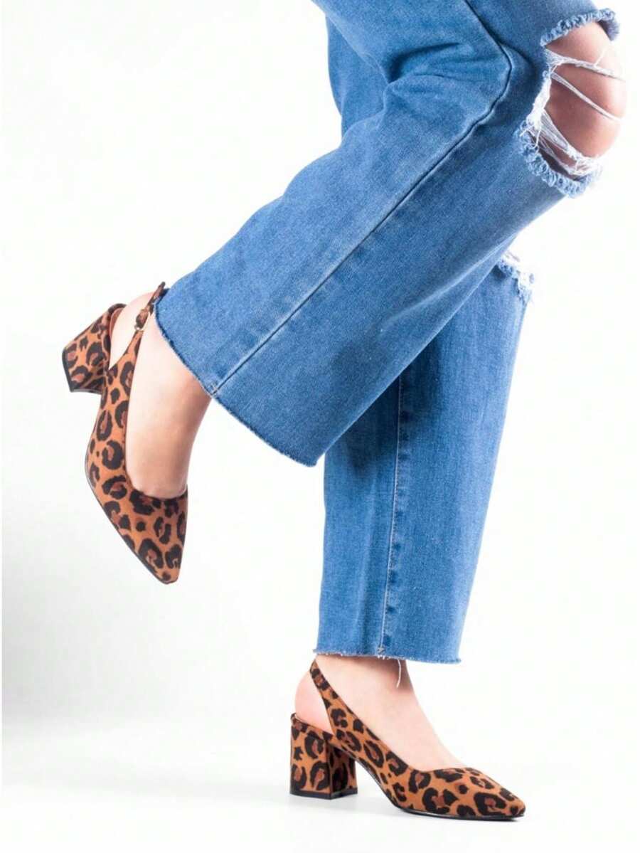 Zapatos de tacón pequeño cuadrado elegantes para mujer, punta fina, cómodos y modernos para uso diario o oficina - Marrón - Ver 1