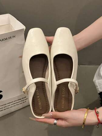 春秋季新款法式玛丽珍鞋女式柔软平底低帮小众正装鞋优雅高跟鞋