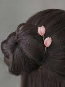 1个复古莲花四叶草U型发夹，金属材质，白色、红色、粉色、紫色、黄色可选，可爱花束造型，优雅仙女发带发梳，精致少女发饰，红色委陵菜花装饰，适合春、夏、秋、冬四季佩戴，不易褪色，长17.9厘米，酷炫夹子，不伤头皮，新年、发饰、发饰、头饰、情人节饰品、女士发饰