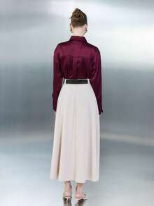 休闲通勤丝缎质感金排扣衬衫