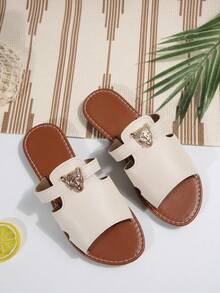 Giày sandal đế bằng màu be dành cho nữ, thiết kế hở mũi có trang trí đầu báo bằng kim loại, quai, giày lười đi biển, phong cách nghỉ dưỡng thanh lịch cho mùa hè - Màu be - Xem 6