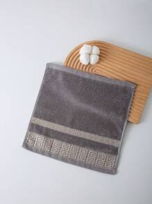 1pc Thin Bath Towel, Variety Of Colors, Minimalist Jacquard Plaid Pattern, Rectangular 70*140cm Adult Unisex Swimwear, Bathing, Wrapping Towel Or 34*74cm Hand Towel, 34*34cm Handkerchief, Quick-Drying, Absorbent, Soft, Suitable For Bathroom, Kitchen, Travel, Holiday Gift, Gym, Beach, Hotel, Salon, Outdoor