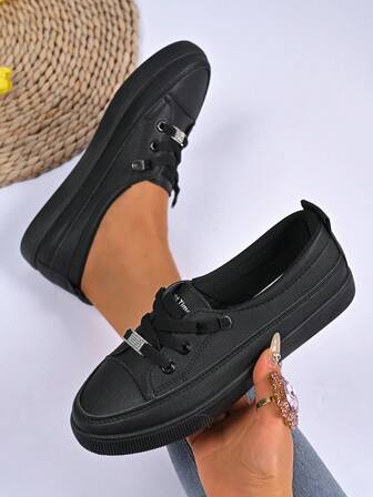 Women's Black Classic Versatile Round Toe Slip-On Casual Lace-Up Soft Comfortable Flat Outdoor Sports Casual Sneakers. Simple Shoe Upper, Smooth Lines, Clean And Neat Overall. Suitable For Spring, Summer, Autumn, Daily Outings, Campus, Holidays, Street Fashion Matching.