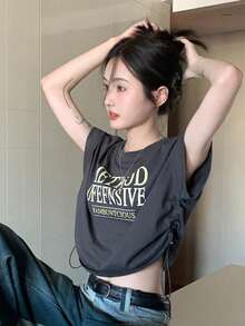 女士字母印花圆领白色短袖 T 恤，夏季宽松抽绳上衣，设计细节