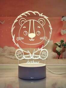 Luminária Safari Leão Nome Personalizado Presente Criativo Para Menino Decoração Quarto de Bebê Personalizável Abajur Infantil Leãozinho Cute De LED Bivolt 16 Cores 3D Com USB Enfeite em Acrílico Cristal Baby Festa Enxoval Bebê Batizado - Branco - Visão 10