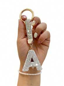 Llavero con letra del alfabeto adornado con rhinestones brillantes - Colgante de cristal de la suerte, accesorio de aleación brillante para bolsos y mochilas - Regalo perfecto para cumpleaños y ocasiones especiales, llavero, anillo, accesorio para bolso, mochila, coche, pendiente para mujeres y niñas, accesorios para billetera y bolso, letra inicial del alfabeto de la A a la Z
