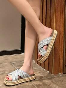 Komfortable Urlaubsstil, modisch und vielseitig, gewebte Kreuzriemen Flache Sandalen Sommer Sandalen für Damen