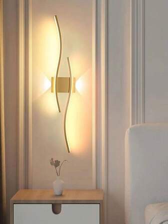 1 Piece Modern Gold LED Wall Sconce, Iron Body, Acrylic Shade, Easy DIY Assembly, Charging Cable Not Included, Suitable For Office, Bedroom, Dining Room, Hallway, Outdoor Decorative Lighting, Birthday Gift For Friends, With Remote Control, Adjustable Brightness
