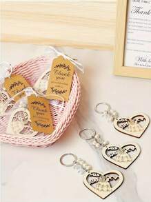Set de regalo de 15 piezas con tema de princesa, que incluye 5 llaveros con forma de corazón, 5 tarjetas de agradecimiento y 5 bolsas de organza. Llaveros de metal con anillo abierto en forma de corazón y llaveros de madera hueca en forma de corazón, con bolsas de organza y etiquetas de agradecimiento. Adecuado para fiestas de cumpleaños, regalos de boda, regalos de despedida de soltera, regalos para la novia y recuerdos para los invitados.