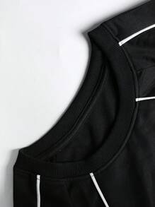 Ensemble décontracté pour hommes composé d'un t-shirt à manches courtes imprimé voiture de course et d'un pantalon de jogging avec cordon de serrage