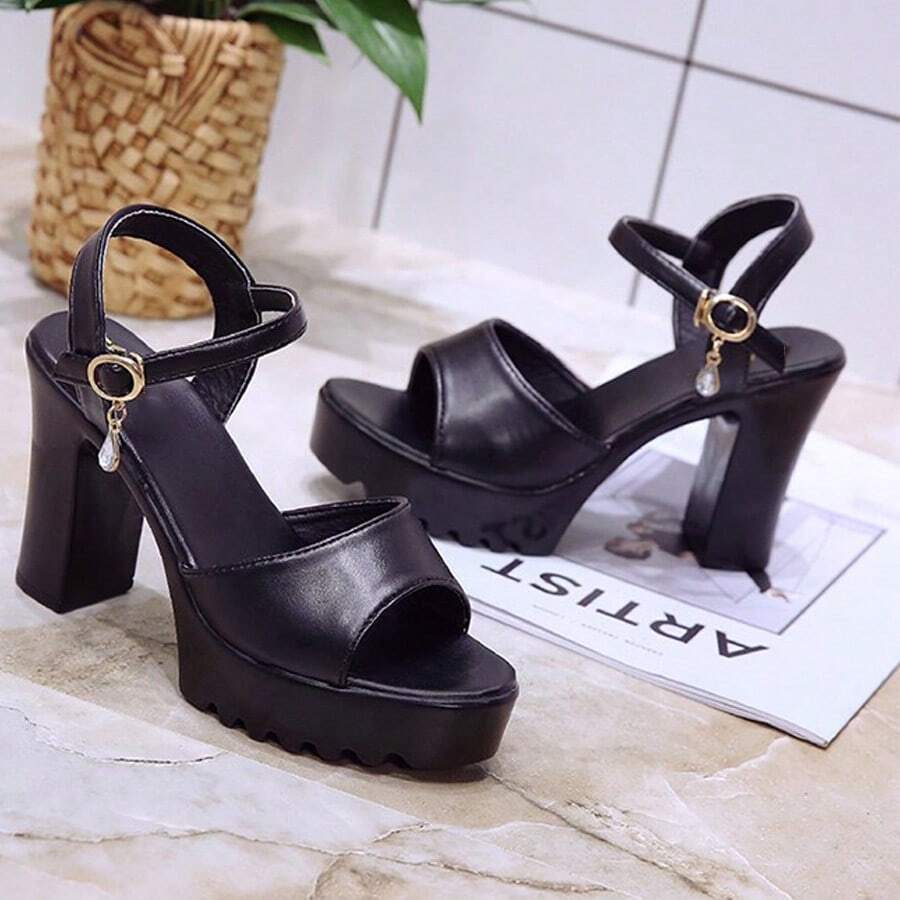 Women's Heeled Sandals - Black - View 1