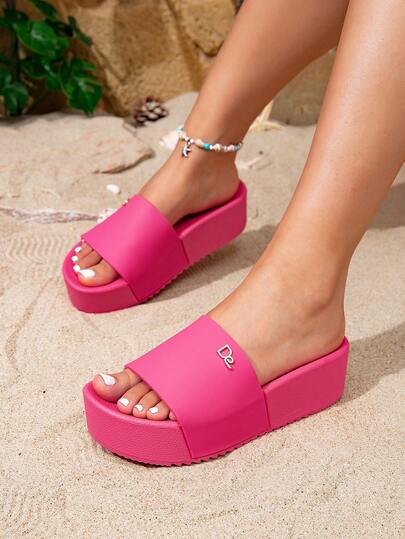 夏季新款女士休闲时尚 PVC 一脚蹬厚底凉鞋，户外沙滩舒适拖鞋