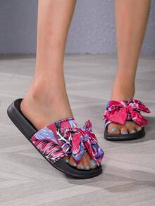 1 đôi dép đi trong nhà thoải mái, thời trang, giản dị, nhẹ, chống trơn trượt, đa năng màu đen và đỏ có nơ trang trí dành cho bé gái, thích hợp mang trong nhà và ngoài trời. - Đỏ - Xem 1