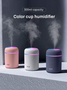 Umidificatore mini colorato, capacità 300ml, alimentazione USB, 3 colori opzionali, con nebbia fredda e luce atmosferica luminosa, 5 tipi di oli essenziali aromatici opzionali. Lo spray per aromaterapia è adatto per auto, camere da letto, soggiorni, scrivanie, umidificatori per auto di piccole dimensioni, regali per l'atmosfera della camera da letto, utilizzato per l'umidificazione quotidiana dell'aria, l'integrazione dell'acqua e la prevenzione dell'essiccamento