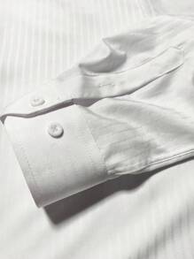 1pc Men's Solid Color Embossed Stripe Button-Up Long Sleeve Formal Shirt