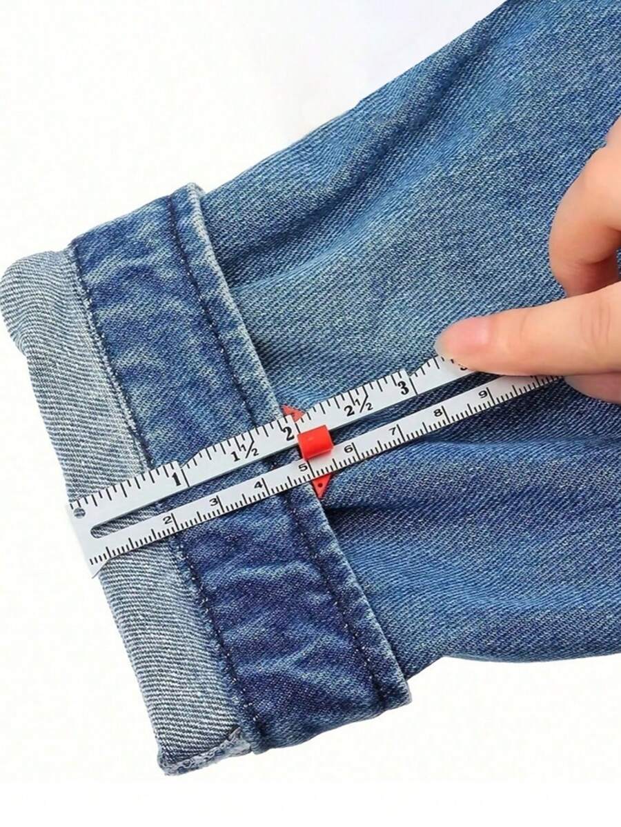 1 件金属裁缝尺 - 适用于布料、拼布和裁缝项目的精密测量工具，带红色滑块和银灰色主体