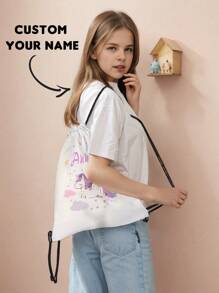 1 szt. Plecak ze ściągaczem z nadrukiem imienia, można dostosować do własnego, unikalnego projektu, odpowiedni dla dzieci i nastolatków, nadrukuj własne imię lub imię siostry i kolegów z klasy jako prezent, wielofunkcyjny, ozdobny, z literą, stylowy, uroczy, kolorowy, kawaii, uroczy, swobodny, miękki, wyjątkowy, spersonalizowany, prezent dla dziecka, słodkie dziecko, rodzina, przyjaciele, córka, syn, ona, na Dzień Dziecka, wiosenną przerwę, Halloween