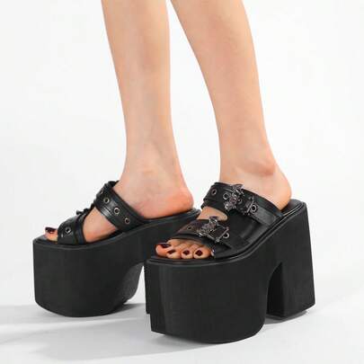 Gdgydh Sandálias plataforma impermeáveis de cunha para mulheres, novo estilo gótico de verão, decoração de morcego de metal, sandálias de salto grosso