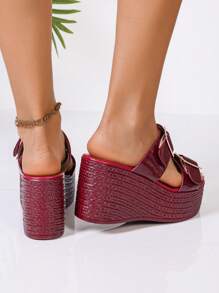 Nuevas sandalias de tacón alto y plataforma antideslizante para mujeres, de tacón grueso y punta abierta, de color burdeos brillante, zapatos de cuña de verano con suela gruesa