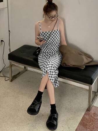 新款时尚女式复古优雅独特设计格子吊带连衣裙，分层必备
