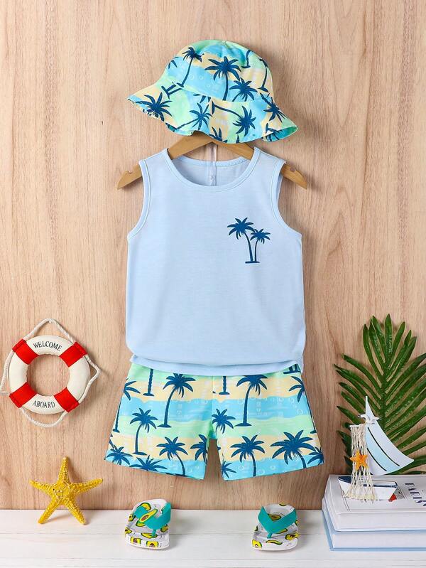 Conjunto de 3 piezas para niños con camiseta de tirantes, pantalones cortos y gorra estampados con árboles de coco, ideal para playa y uso diario casual y cómodo en verano