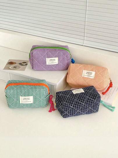 1pc Classic Plaid Quilted Cosmetic Bag. Luxurious, Sweet, Fresh, Fashionable. This Multifunctional Bag Can Be Used As A Student Handbag, Travel Organizer, Toiletry Bag And Large Capacity Student Pencil Case, Suitable For Various Occasions. Women's Gift, Christmas Gift, Great Gift For Her,Pouch,Makeup Pouch,Travel Essential