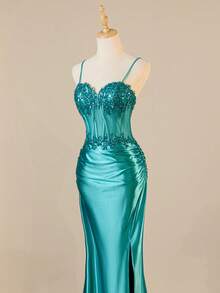 Đầm dạ hội sang trọng, quyến rũ Rolarold dành cho năm mới, với dây đeo vai mảnh, đính sequin và ren, xẻ tà cao, thích hợp cho đám cưới mùa xuân. - Màu xanh lam - Xem 6