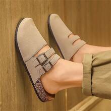 2025 Spring/Summer New Fashion Casual Beach Sandals, Closed Toe Lightweight & Breathable Unisex Couples Slippers, PU Material, Outdoor Beach Shoes, Arabic Style, Non-Slip & Durable, Random Patterns, Stitching, Buckle, Black, Khaki, Brown - Khaki - View 4