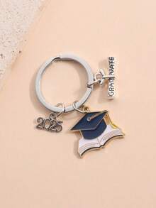 1 szt. Unisgenderowy brelok do kluczy z okazji ukończenia szkoły w 2025 roku, uroczy emaliowany brelok do kluczy z czapką ukończenia szkoły, prezent na ukończenie szkoły, brelok do kluczy, akcesoria samochodowe, zawieszka do torby, szkoła, gotyckie, smycze Y2k, akcesoria samochodowe, zawieszki do toreb, świąteczne prezenty dla nauczyciela, przyjaciółki i siostry