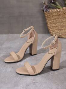 Sommer Neuankömmling minimalistische, klassische, vielseitige, bequeme Frauen Sandaletten mit Keilabsatz