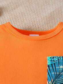 Conjunto de top y pantalones cortos con estampado de plantas tropicales para niño para vacaciones en la playa - Rojo - Ver 4