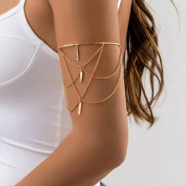 1pc Open Arm Chain For Women, Featuring A Fashionable Gothic Style With Tassel Square Bar Pendant, Open Golden Cuff Bracelet, Fashionable Beach Party Jewelry Accessory.