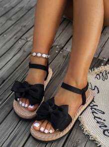 Sandali flat con fiocco decorativo e punta aperta per donna, moda estiva casual da festa e ufficio, in raso nero