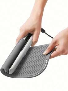 Silicone Heat Insulation Non-Slip Pad Curling Iron Pad Portable Splint Heat Pad Hot Pad Straight Hair Stick Storage Non-Slip Pad Heat Insulation Anti-Scald Odorless High Temperature Resistant Easy To Carry - Multicolor - View 7